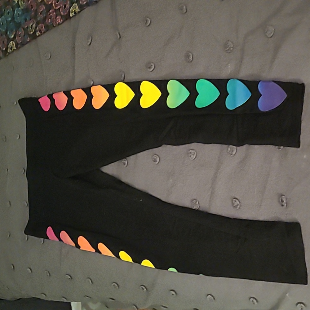 Torrid rainbow heart leggings